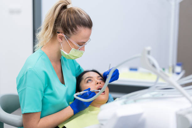Best Broken or Chipped Tooth Repair in Tamiami, FL
